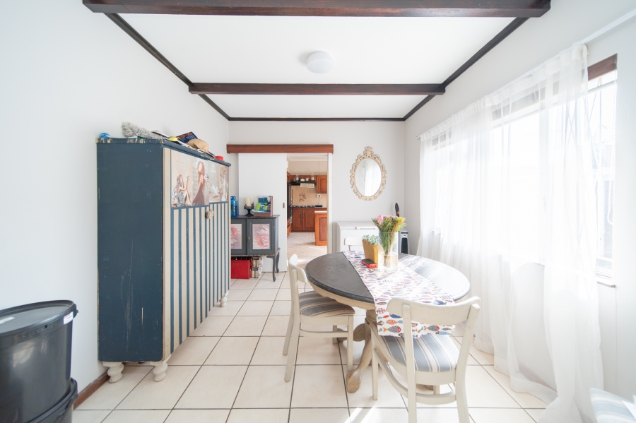 To Let 4 Bedroom Property for Rent in Baysville Eastern Cape